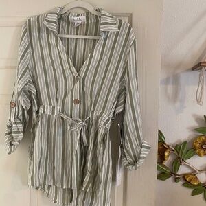 Women's XL striped dress shirt